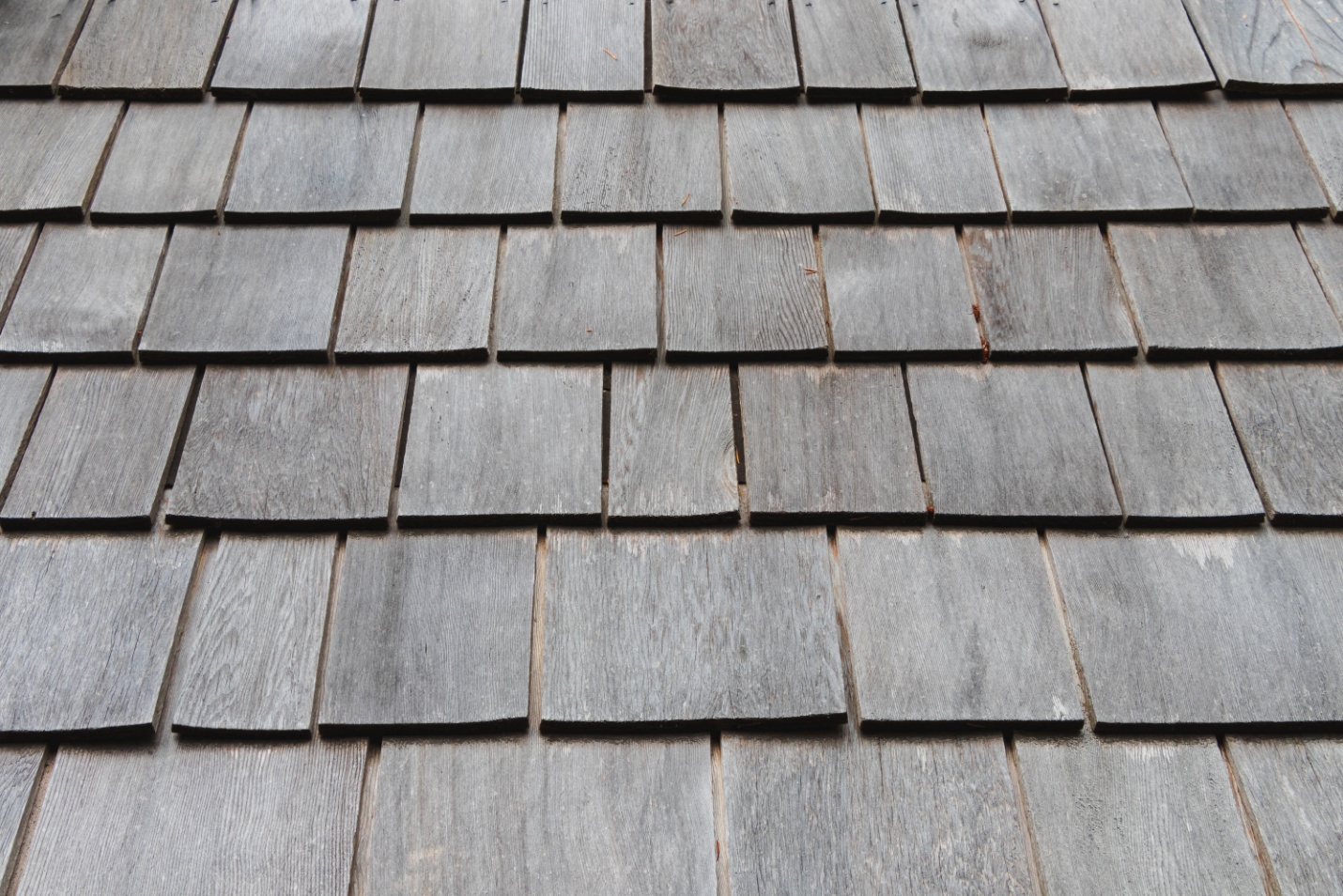 Faded shingles can be replaced during roof repairs in Rolling Hills.