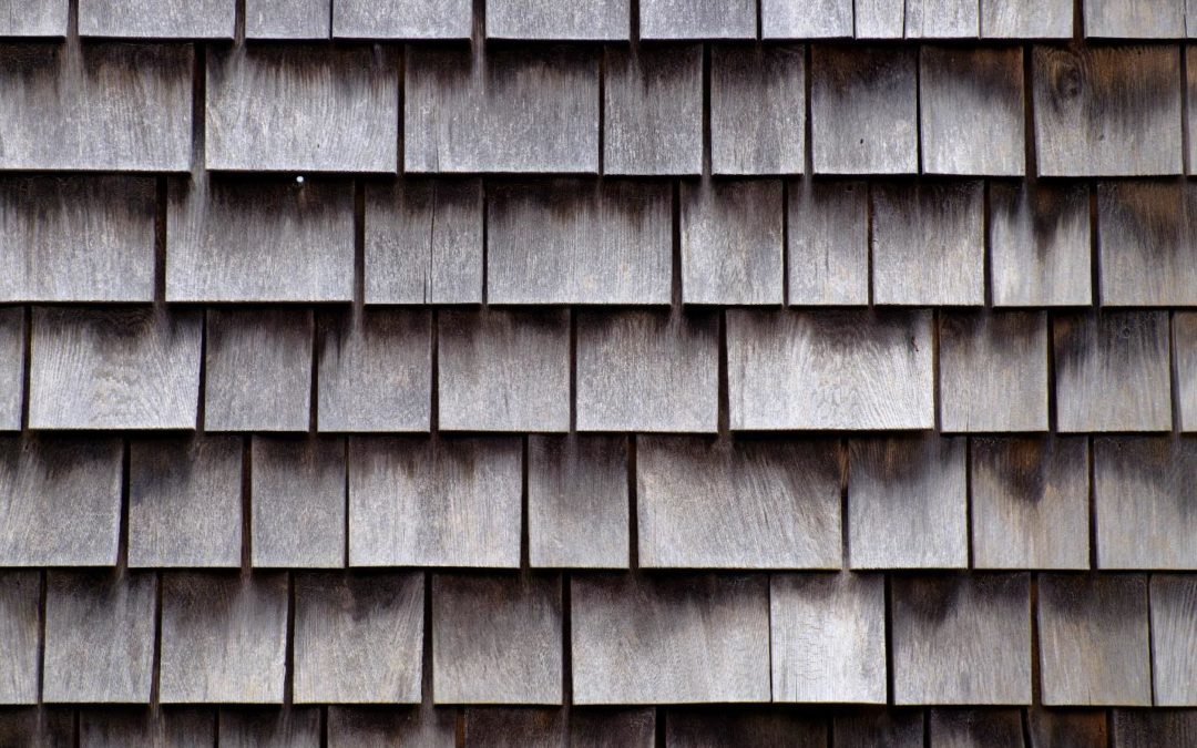 wooden roofing pros and cons